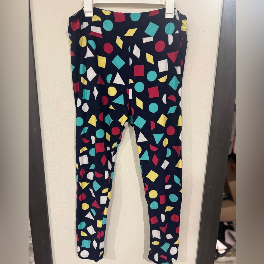 LuLaRoe Leggings with Geometric Pattern